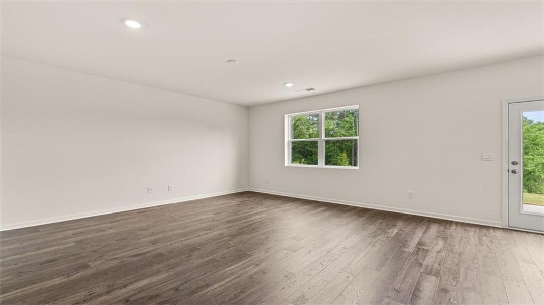 Spacious, unfurnished interior of a new home in Champion's Run, Lithonia (Image 27).