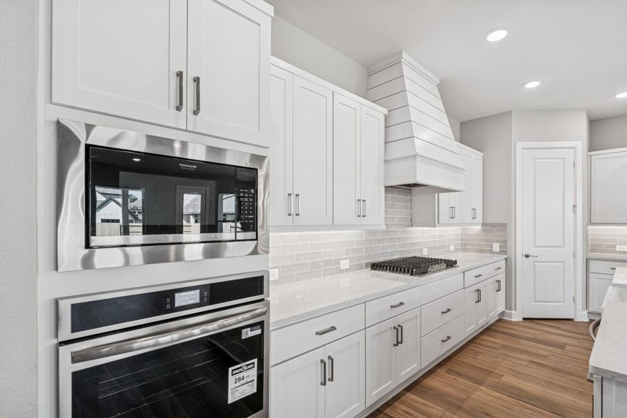 Furnished interior view inside a new home in ARTAVIA 65' Homesites, Conroe (Image 6). Furnished interior view inside a new home in ARTAVIA 65' Homesites, Conroe (Image 6).