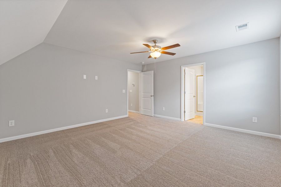Spacious, unfurnished interior of a new home in Stonehenge, Manchester (Image 21). Spacious, unfurnished interior of a new home in Stonehenge, Manchester (Image 21).