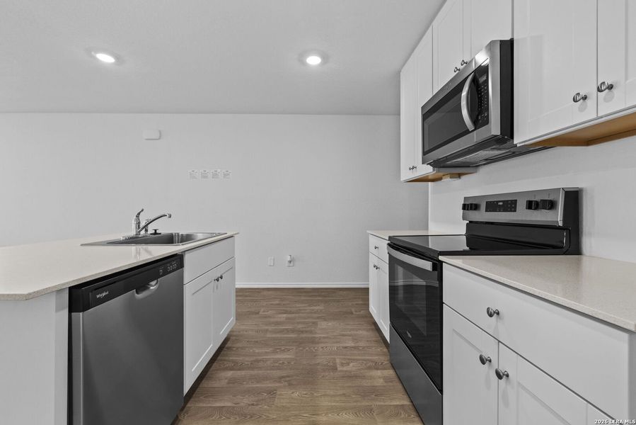 Furnished interior view inside a new home in Arroyo Ranch, Seguin (Image 5).