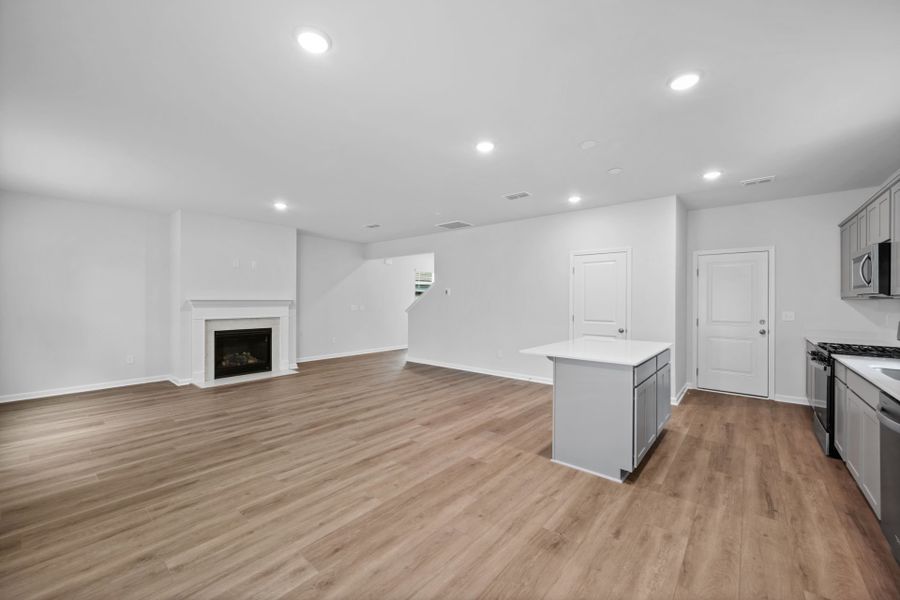 Spacious, unfurnished interior of a new home in Grand Arbor, Blythewood (Image 26).