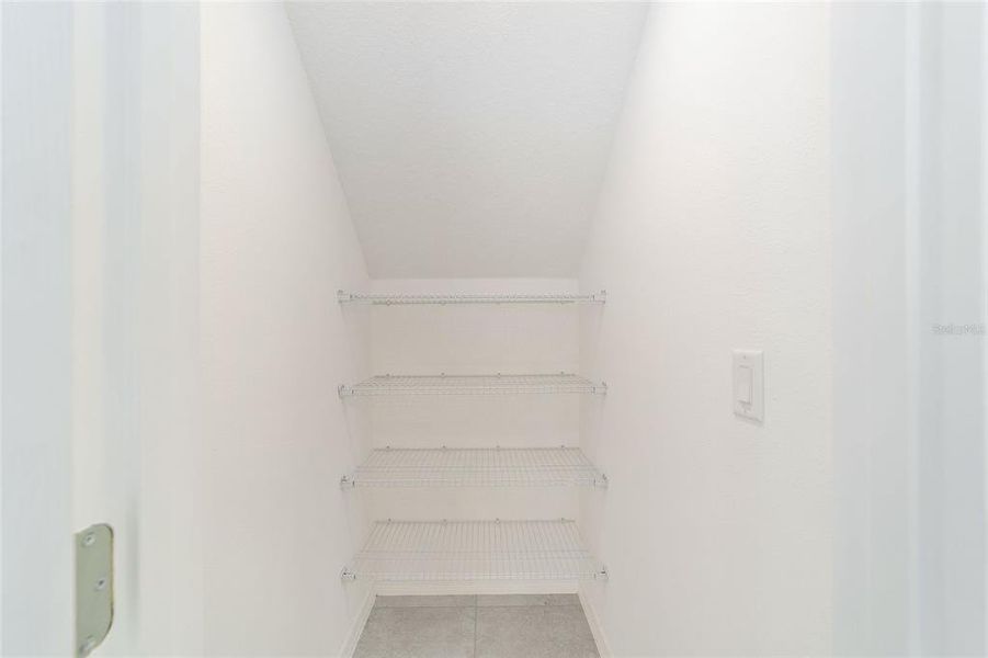 Spacious, unfurnished interior of a new home in Calesa Township, Ocala (Image 42).