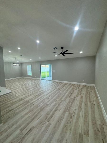 Spacious, unfurnished interior of a new home in , Cape Coral (Image 12).