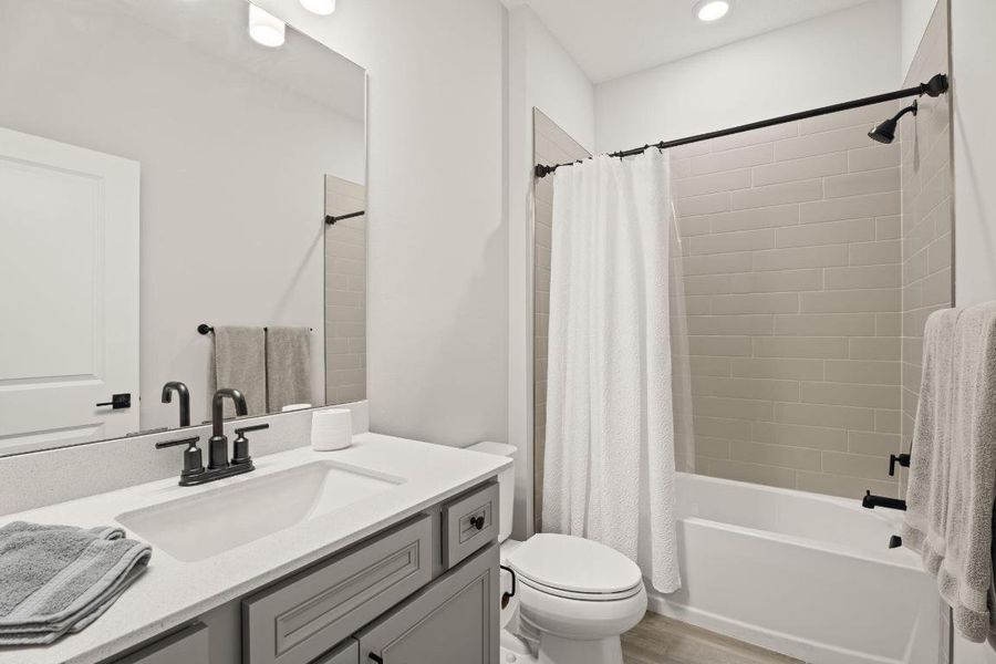 21-web-or-mls-SMG08281