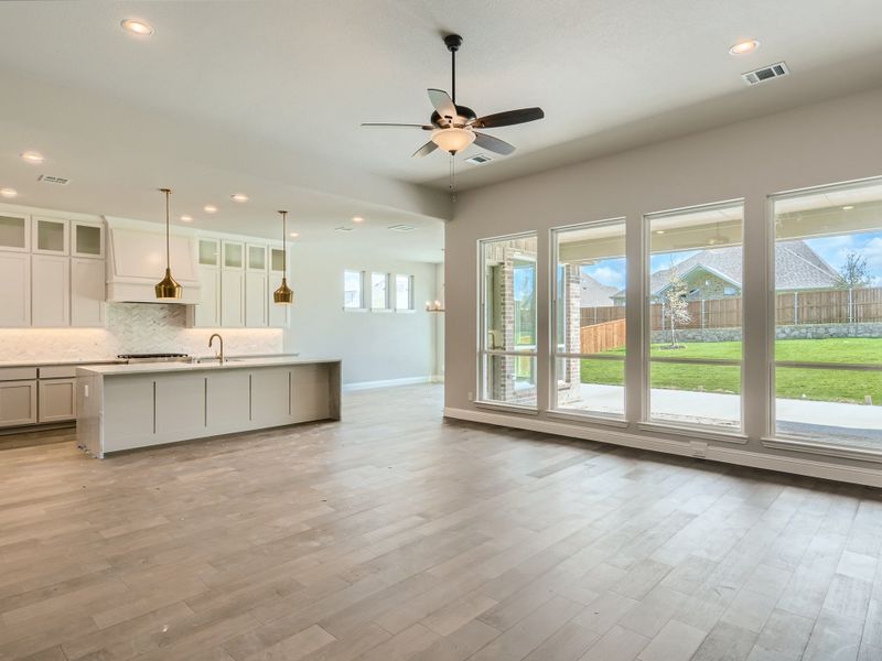 Plan 853 Living Room/Kitchen Representative Photo