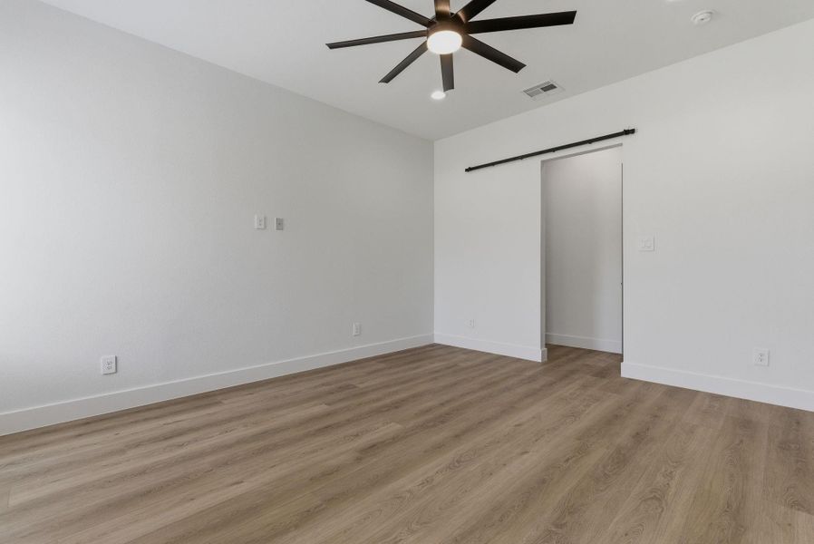 Spacious, unfurnished interior of a new home in , New Waverly (Image 18).