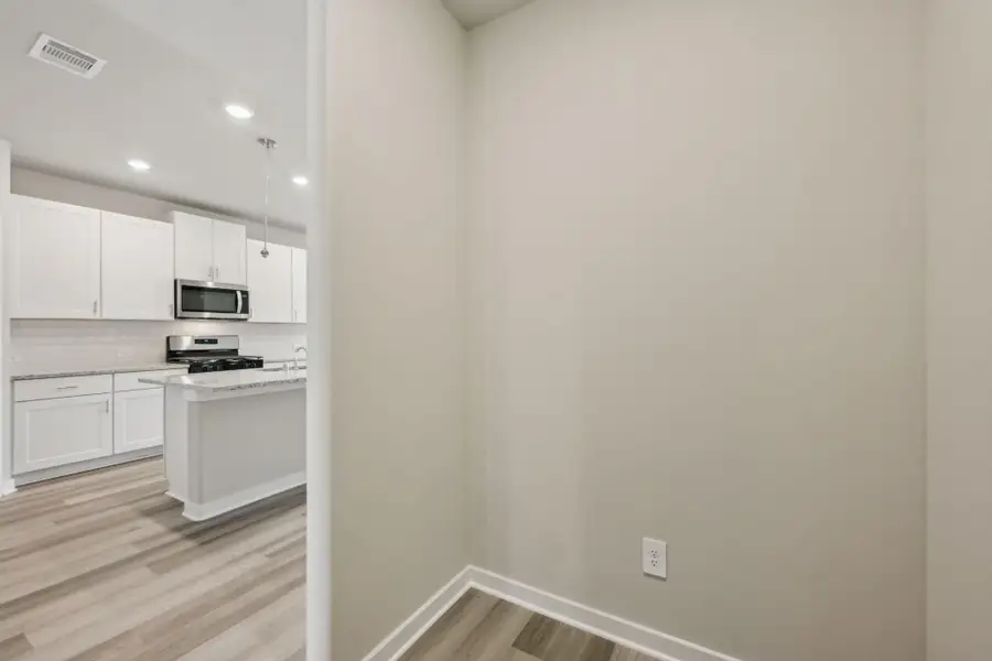 Photo is not of the actual home but is an inspirational photo of builder’s model home and may depict options, furnishings, and/or decorator features that are not included. Photo is not of the actual home but is an inspirational photo of builder’s model home and may depict options, furnishings, and/or decorator features that are not included.