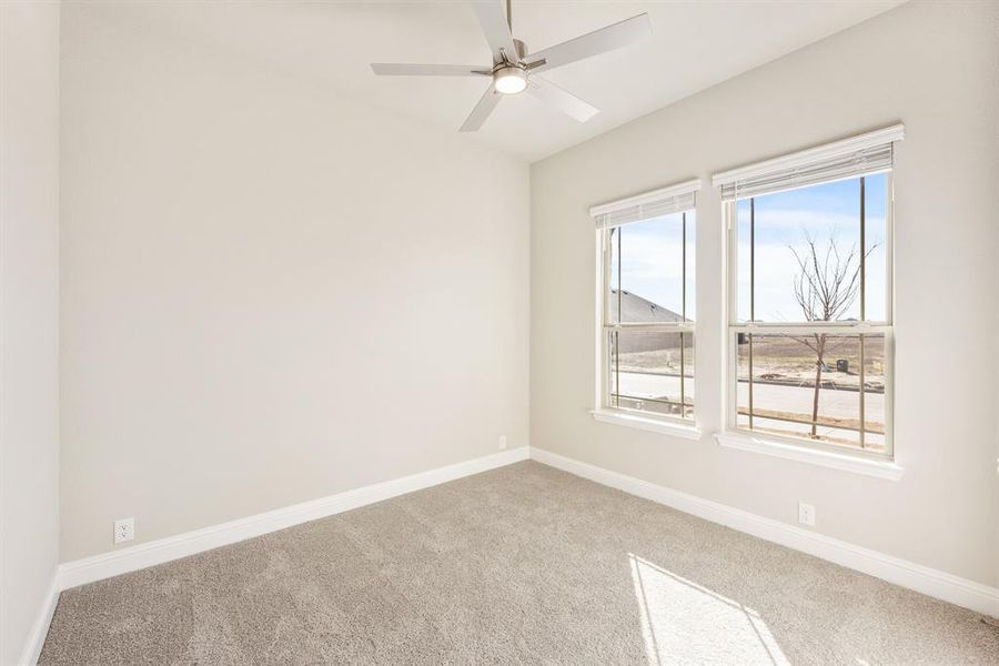 Spacious, unfurnished interior of a new home in Georgetown at Kings Fort, Kaufman (Image 28).