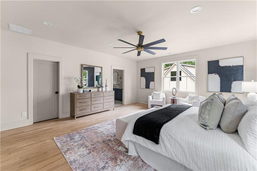 Furnished interior view inside a new home in , Atlanta (Image 19).