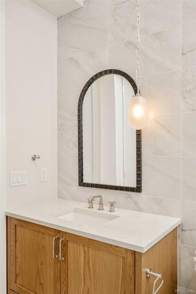 Image 43 of a home in .