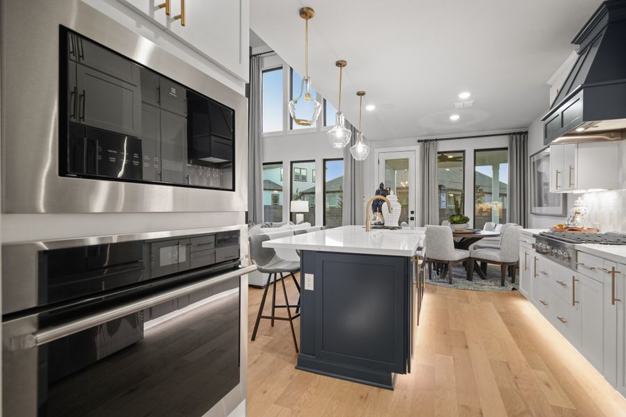 Furnished interior view inside a new home in Provence 50', Austin (Image 40).