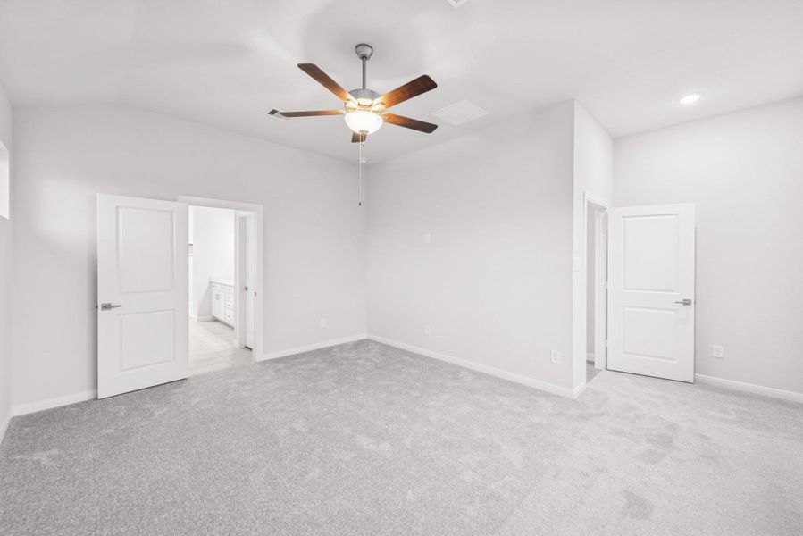 Spacious, unfurnished interior of a new home in The Grand Prairie 50’, Hockley (Image 26).