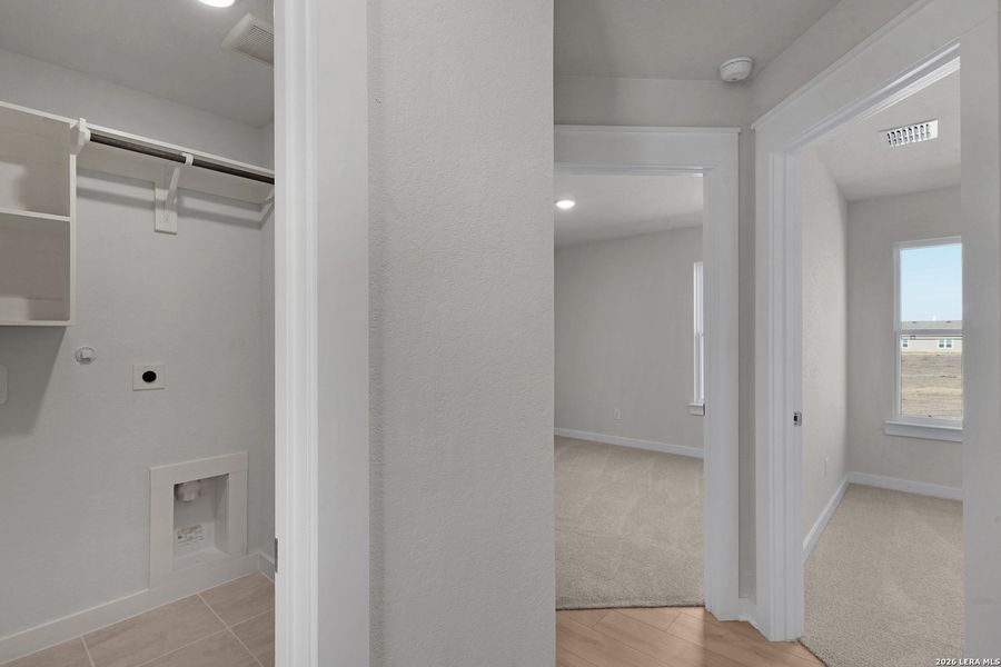 Spacious, unfurnished interior of a new home in Westridge, San Antonio (Image 24).