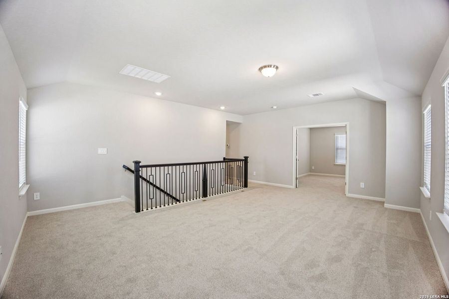 Spacious, unfurnished interior of a new home in Kallison Ranch, San Antonio (Image 29).