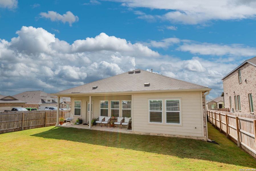 Exterior details and patio area of a home in Hidden Trails, Bulverde (Image 4).