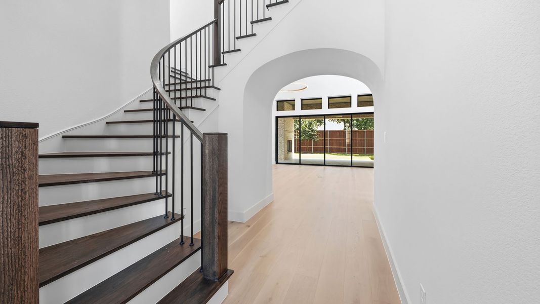 Spacious, unfurnished interior of a new home in Adkins Park, Hurst (Image 16). Spacious, unfurnished interior of a new home in Adkins Park, Hurst (Image 16).