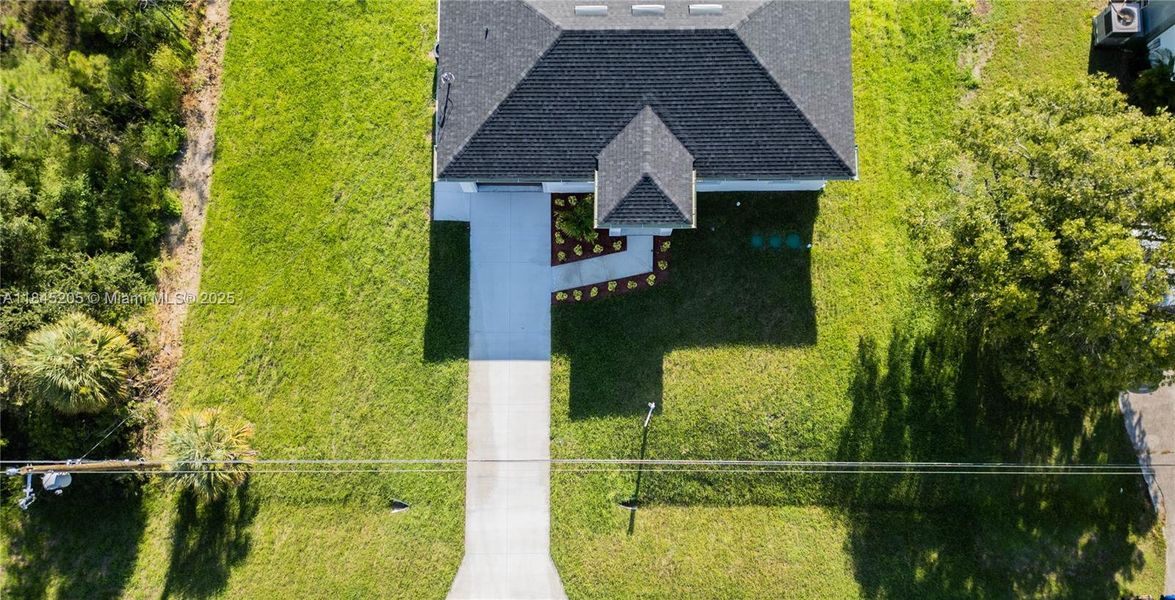 Image 24 of a home in . Image 24 of a home in .