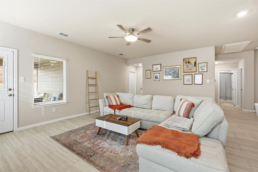 Furnished interior view inside a new home in Hickory Grove, Denton (Image 35).