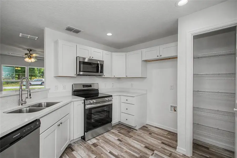Furnished interior view inside a new home in , Ocala (Image 4).