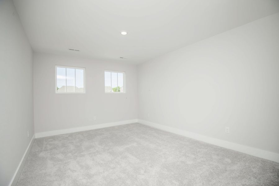 *Photo of example home. Selections and Finishes May Vary.* *Photo of example home. Selections and Finishes May Vary.*