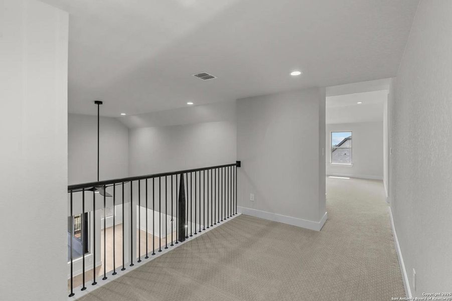 Spacious, unfurnished interior of a new home in Esperanza - 70', Boerne (Image 16).