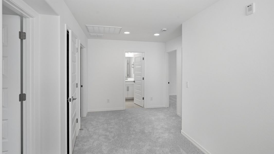 Spacious, unfurnished interior of a new home in Parkside, Avondale (Image 17).