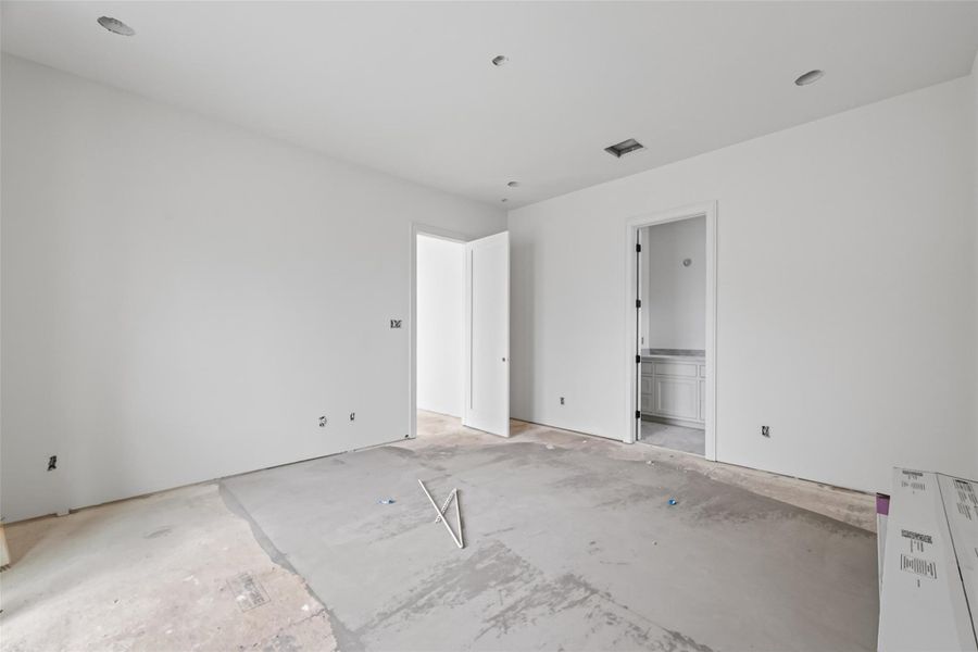 The secondary bedrooms are very large