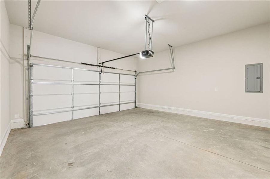 Spacious, unfurnished interior of a new home in Promenade at Sawnee Village, Cumming (Image 21).