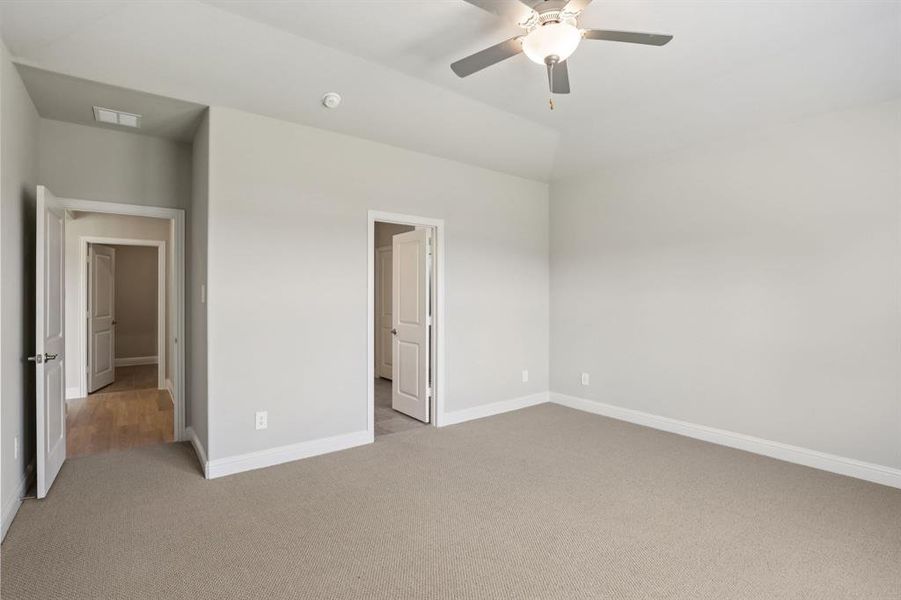 Photo is not of the actual home, but is an inspirational photo of builder’s model home and may depict options, furnishings, and/or decorator features that are not included. Photo is not of the actual home, but is an inspirational photo of builder’s model home and may depict options, furnishings, and/or decorator features that are not included.