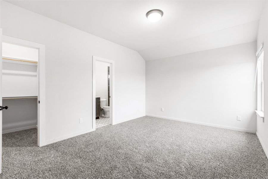 Spacious, unfurnished interior of a new home in Glendale Lakes, Rosharon (Image 47). Spacious, unfurnished interior of a new home in Glendale Lakes, Rosharon (Image 47).
