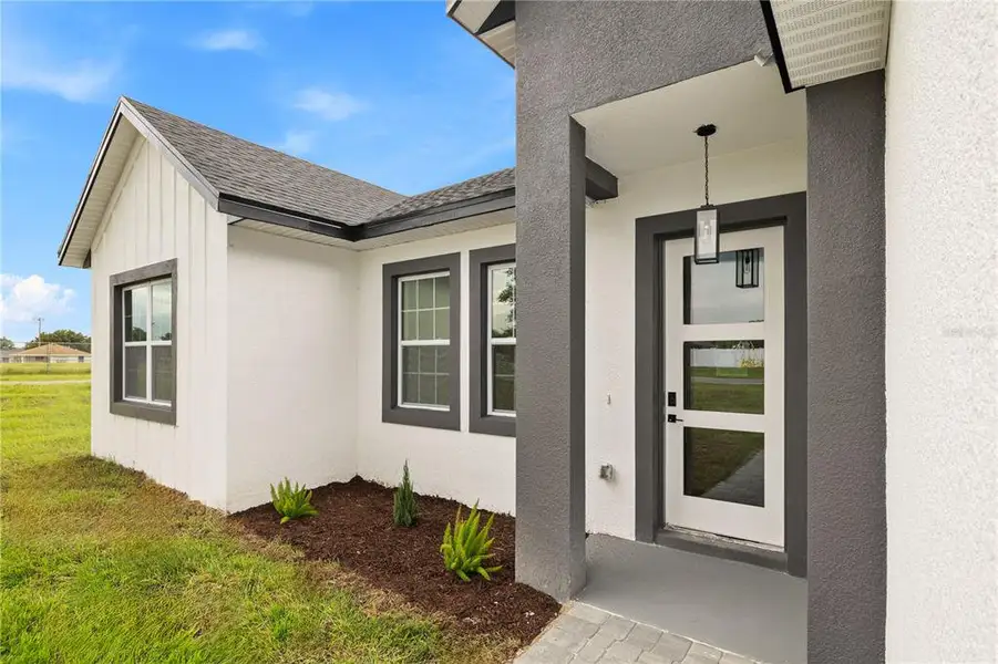 Exterior details and patio area of a home in , Ocala (Image 27). Exterior details and patio area of a home in , Ocala (Image 27).