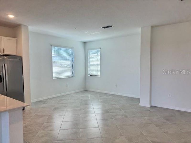 Spacious, unfurnished interior of a new home in Legends Cove, Bradenton (Image 3).