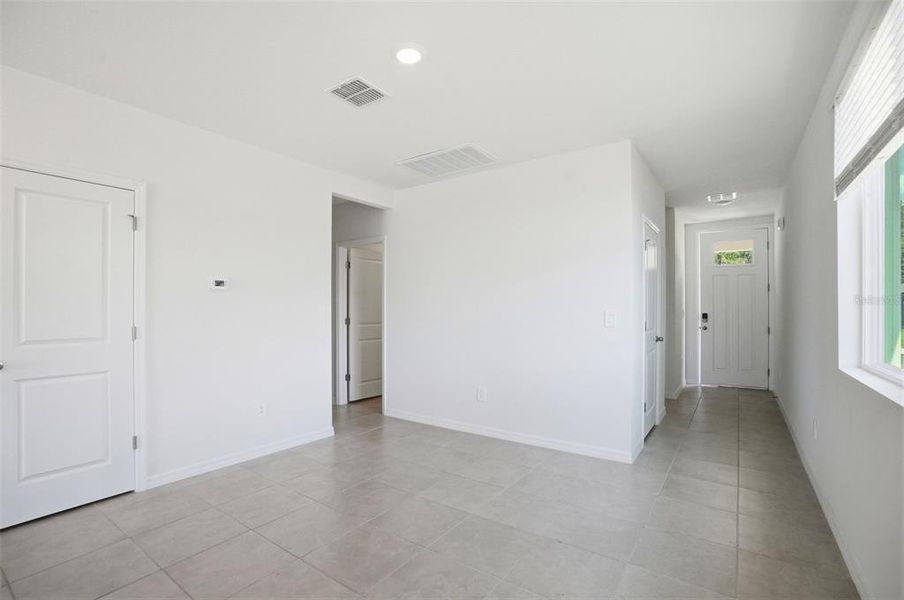 Spacious, unfurnished interior of a new home in Leyland Preserve - Premier Series, Brooksville (Image 46).