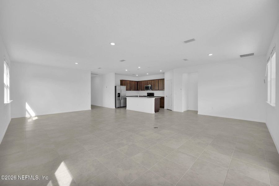 Spacious, unfurnished interior of a new home in Hyland Trail, Green Cove Springs (Image 18). Spacious, unfurnished interior of a new home in Hyland Trail, Green Cove Springs (Image 18).
