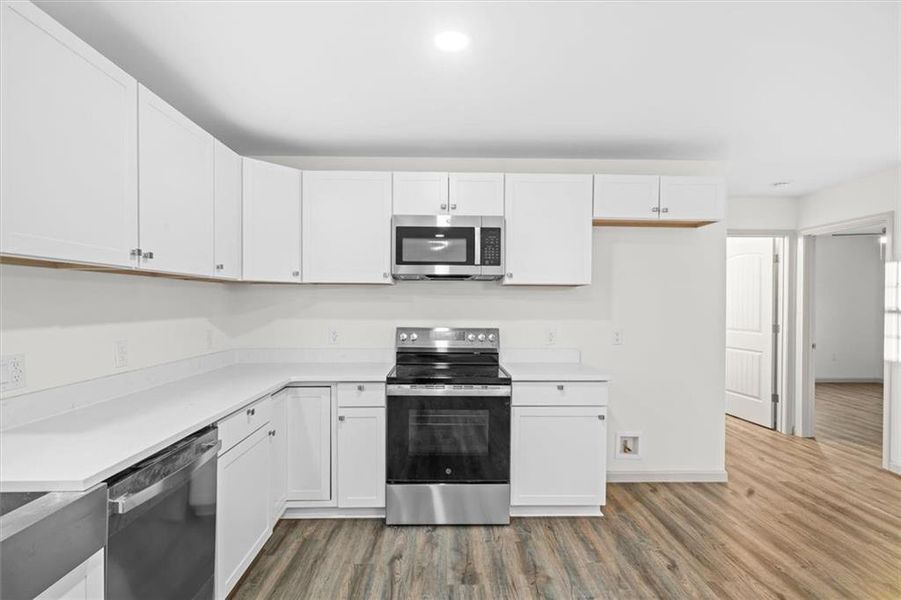 Furnished interior view inside a new home in , Dalton (Image 7).