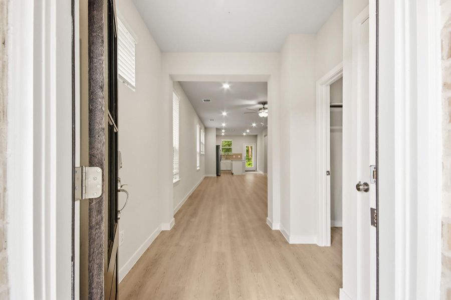 Spacious, unfurnished interior of a new home in Audubon, Magnolia (Image 18).