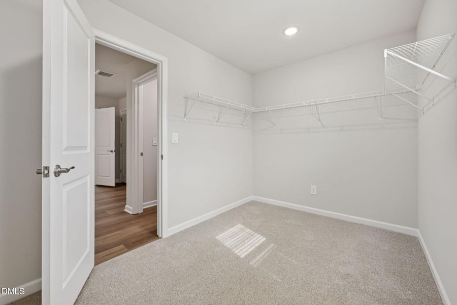 29-web-or-mls-Raleigh - Oak Manor - 744