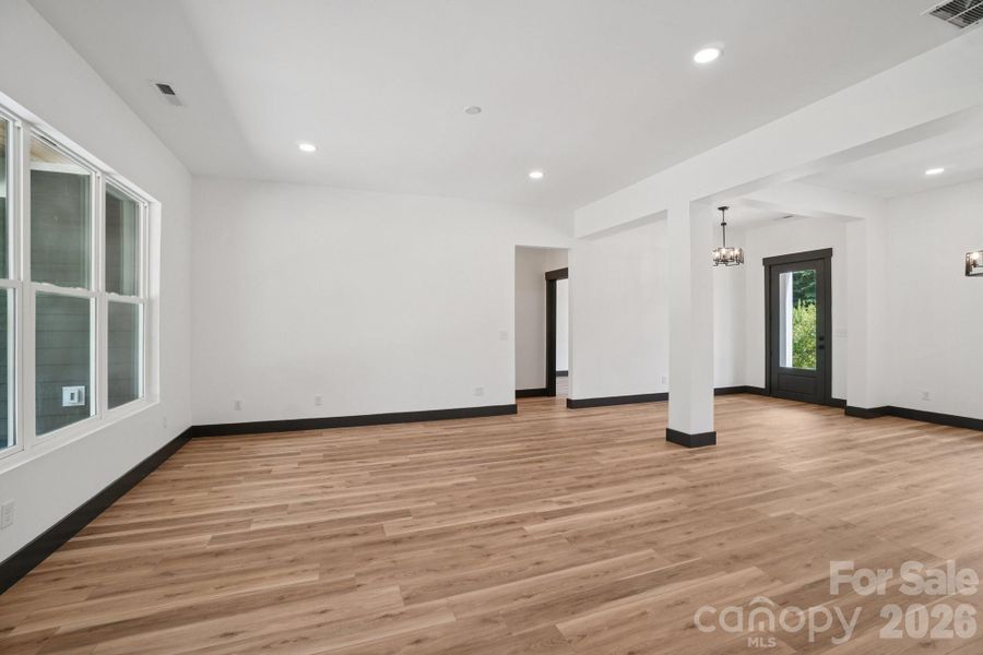 Spacious, unfurnished interior of a new home in , Hendersonville (Image 39).