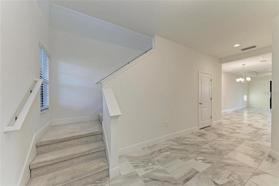 Spacious, unfurnished interior of a new home in , Sarasota (Image 42).