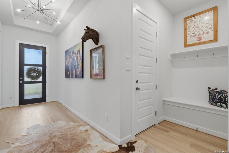 Spacious, unfurnished interior of a new home in The Grove at Vintage Oaks, New Braunfels (Image 21).