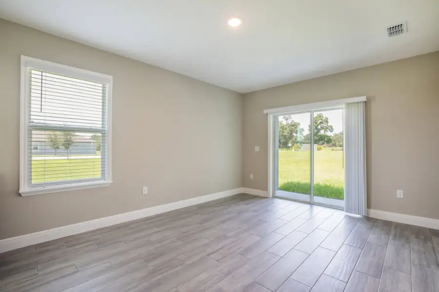 Representative unfurnished interior of a home built from the Columbus by Maronda Homes in Enclave At Seminole Palms, Palm Coast (Image 14).