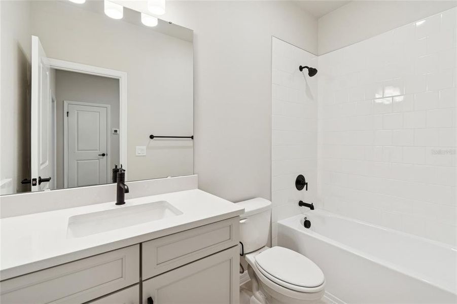 Furnished interior view inside a new home in , Orlando (Image 6).