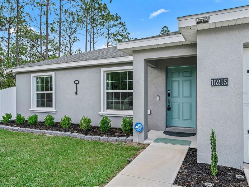 Exterior details and patio area of a home in , Ocala (Image 3).