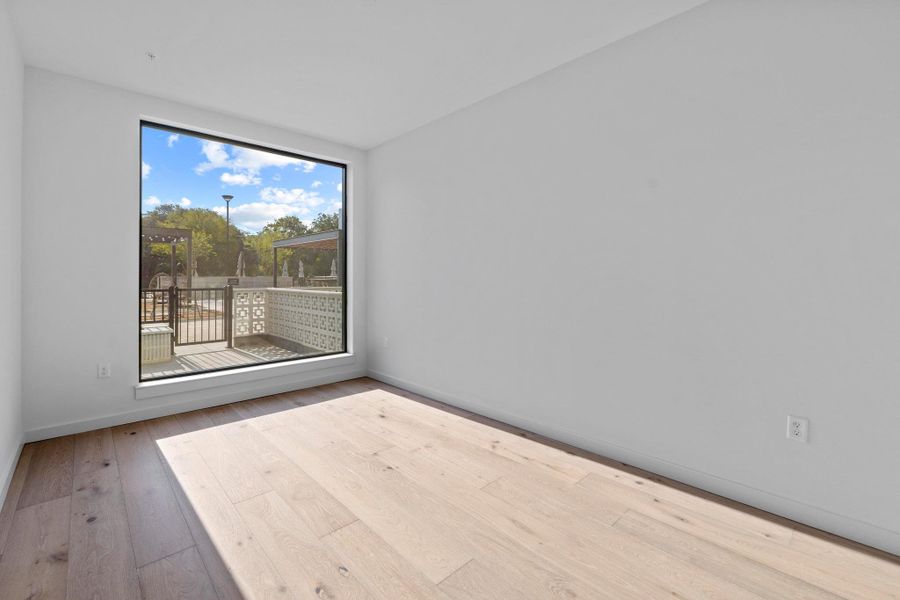 Spacious, unfurnished interior of a new home in One Oak, Austin (Image 27).