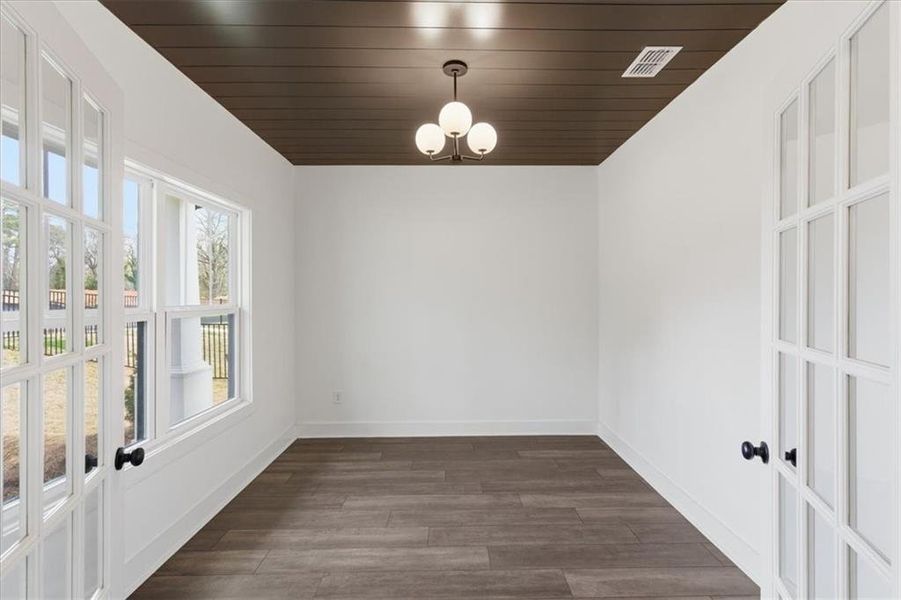 Spacious, unfurnished interior of a new home in Ferguson Corners, Emerson (Image 43).
