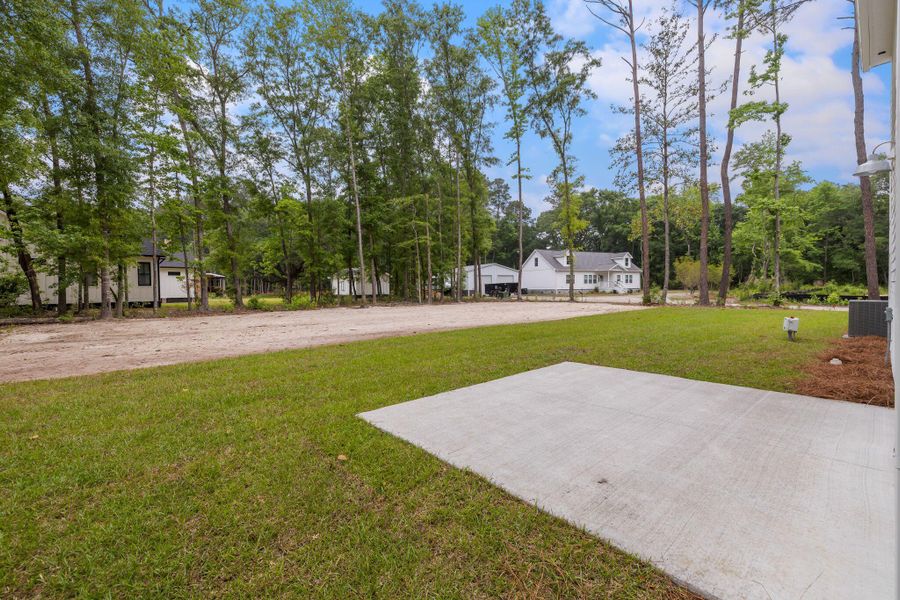 Exterior details and patio area of a home in , Johns Island (Image 4).