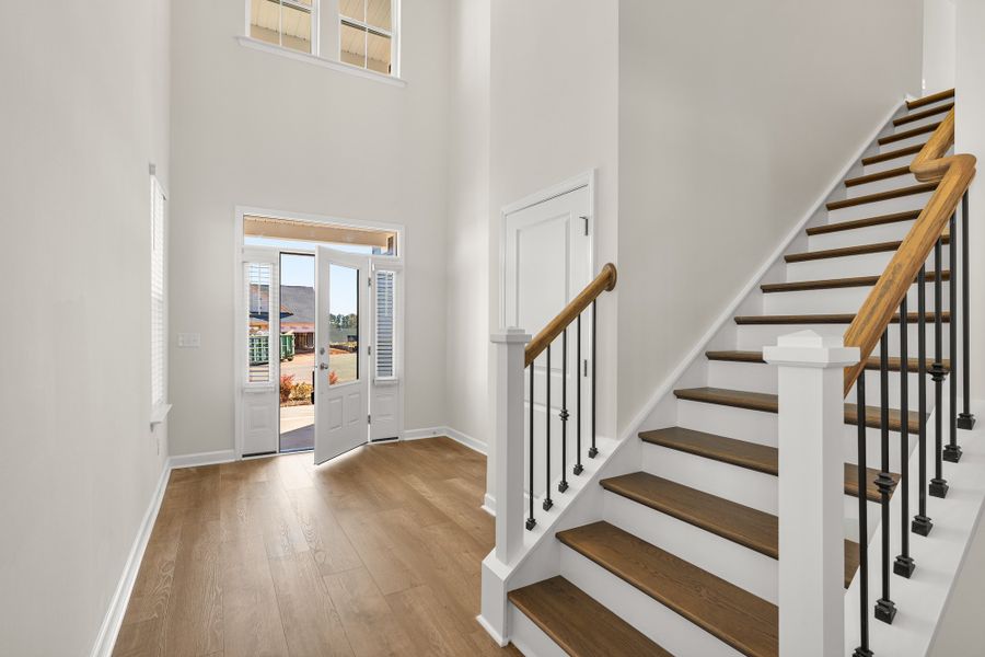 Spacious, unfurnished interior of a new home in Cottages at Lake Emory, Inman (Image 15).