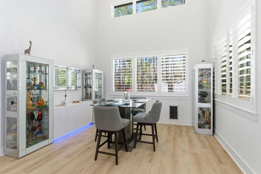 Furnished interior view inside a new home in , Magnolia (Image 26).