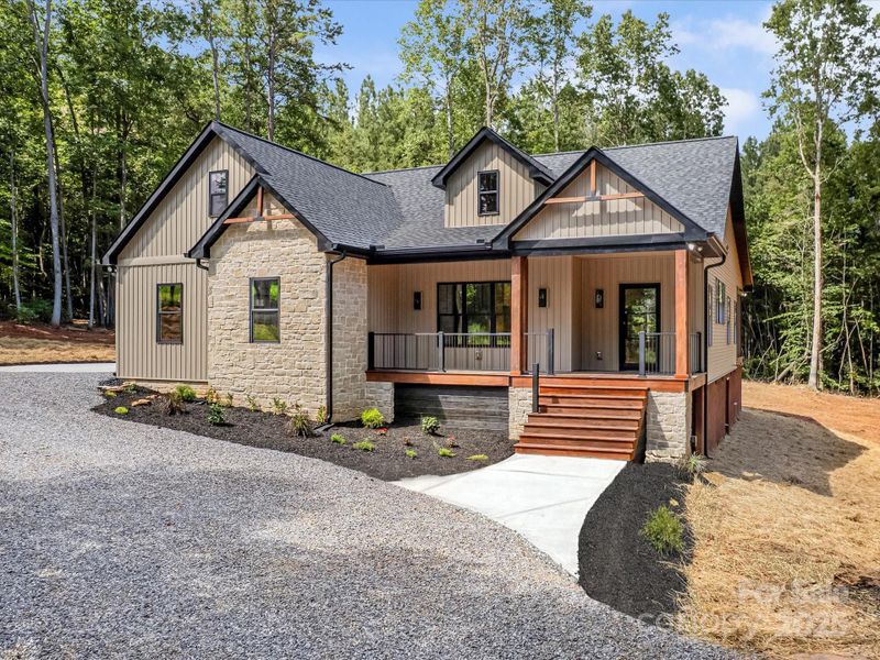 Front exterior of a new home in , Statesville, NC, highlighting curb appeal (Image 1). Front exterior of a new home in , Statesville, NC, highlighting curb appeal (Image 1).