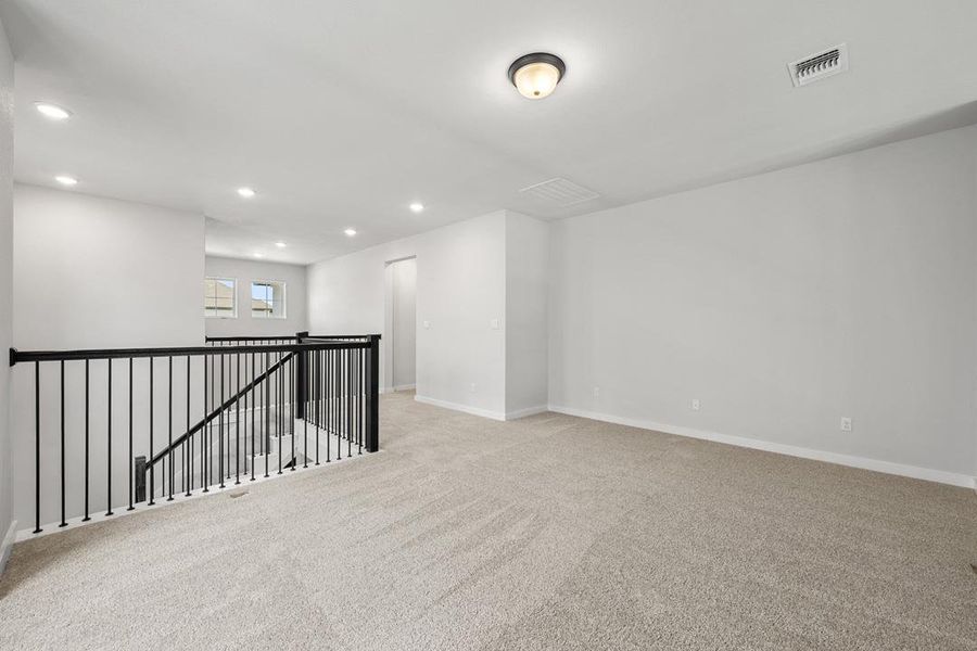 Spacious, unfurnished interior of a new home in Lagos Reserve, Manor (Image 18). Spacious, unfurnished interior of a new home in Lagos Reserve, Manor (Image 18).